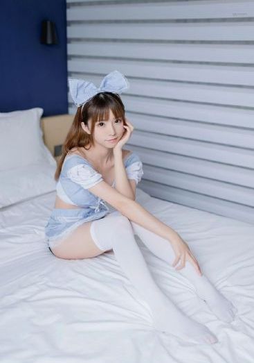 午夜影院美女_4K在线播放观看
