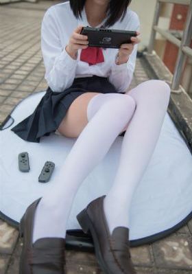 快乐至上中文免费观看高清_BD英语超清免费观看